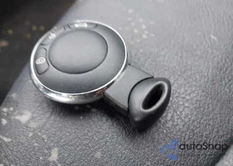 2010 Mini Cooper from USA, damaged, VIN WMWMF3C55ATZ25587